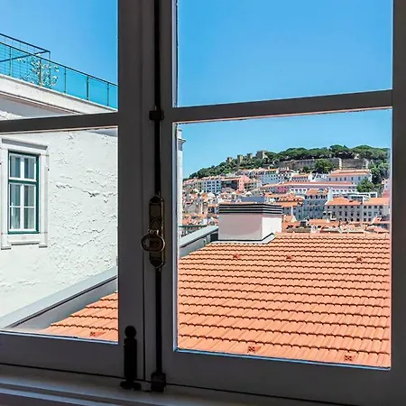 Classic, Modern Comfort In The Center Of * Lissabon