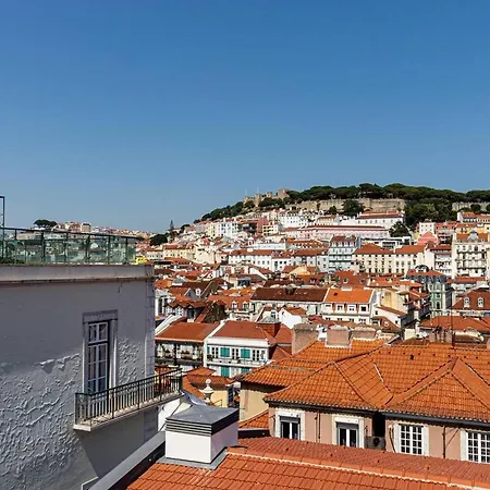 Classic, Modern Comfort In The Center Of *